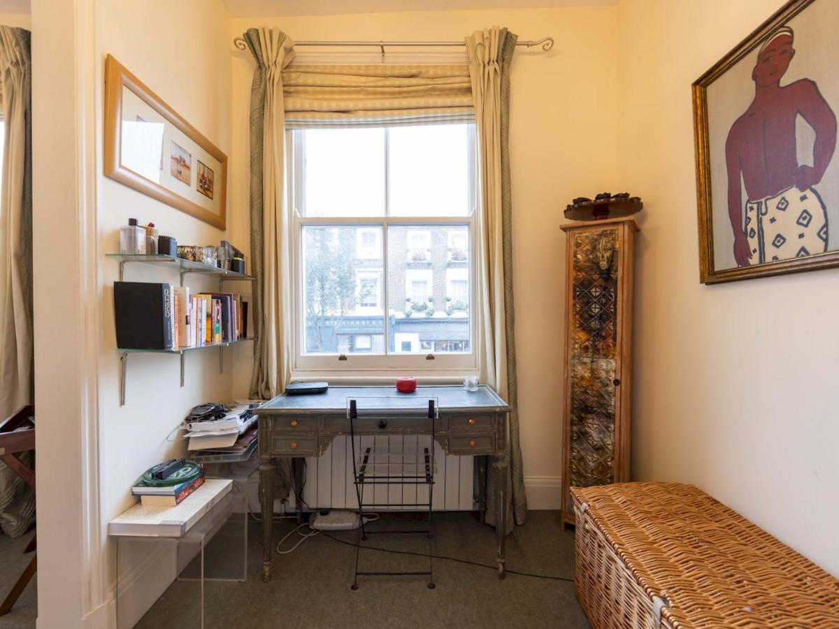 Pass The Keys Split-floors Antique In Portobello Road Appartement *