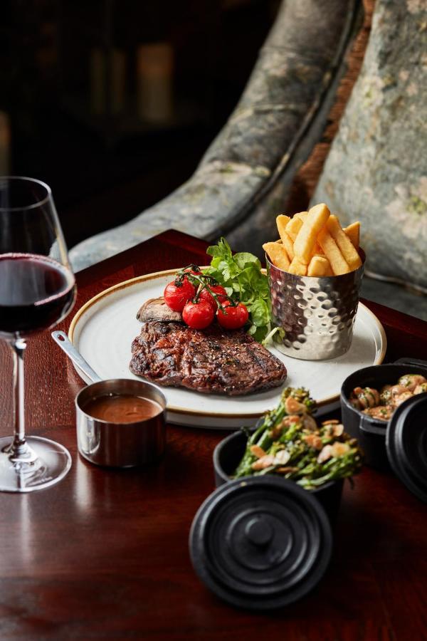 The Clermont London, Charing Cross Hotell 4*