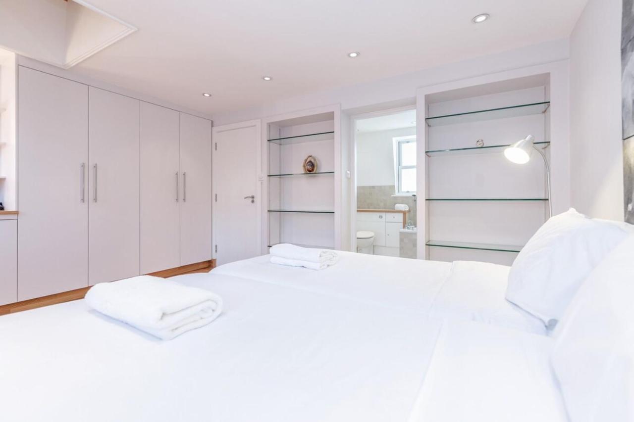 Beautiful 1 Bedroom In Victoria Lägenhet *