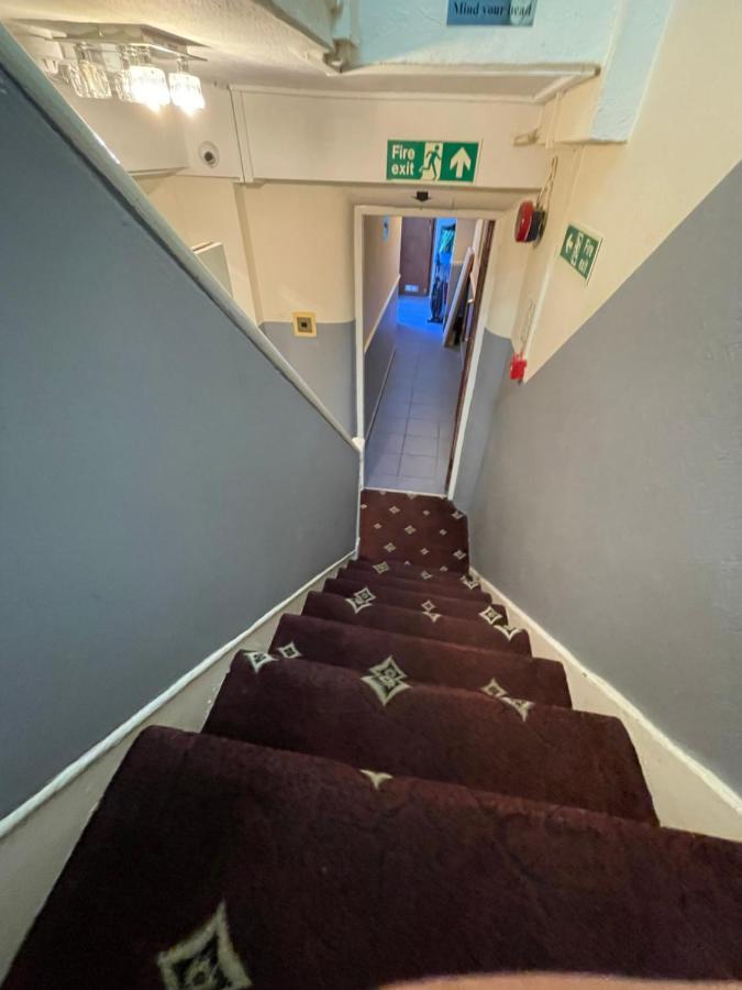 Kings Cross Hotel 2*