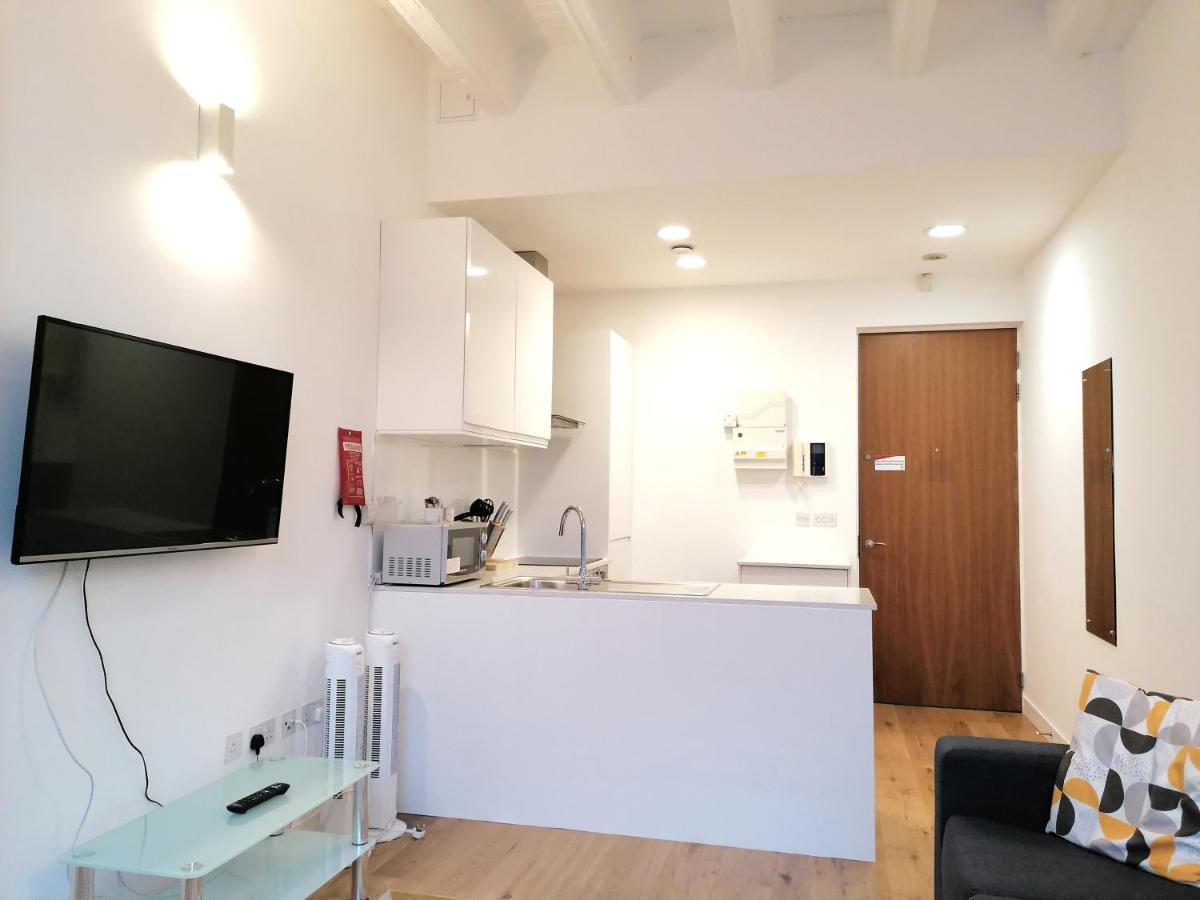 Apartment Leather Lane Serviced