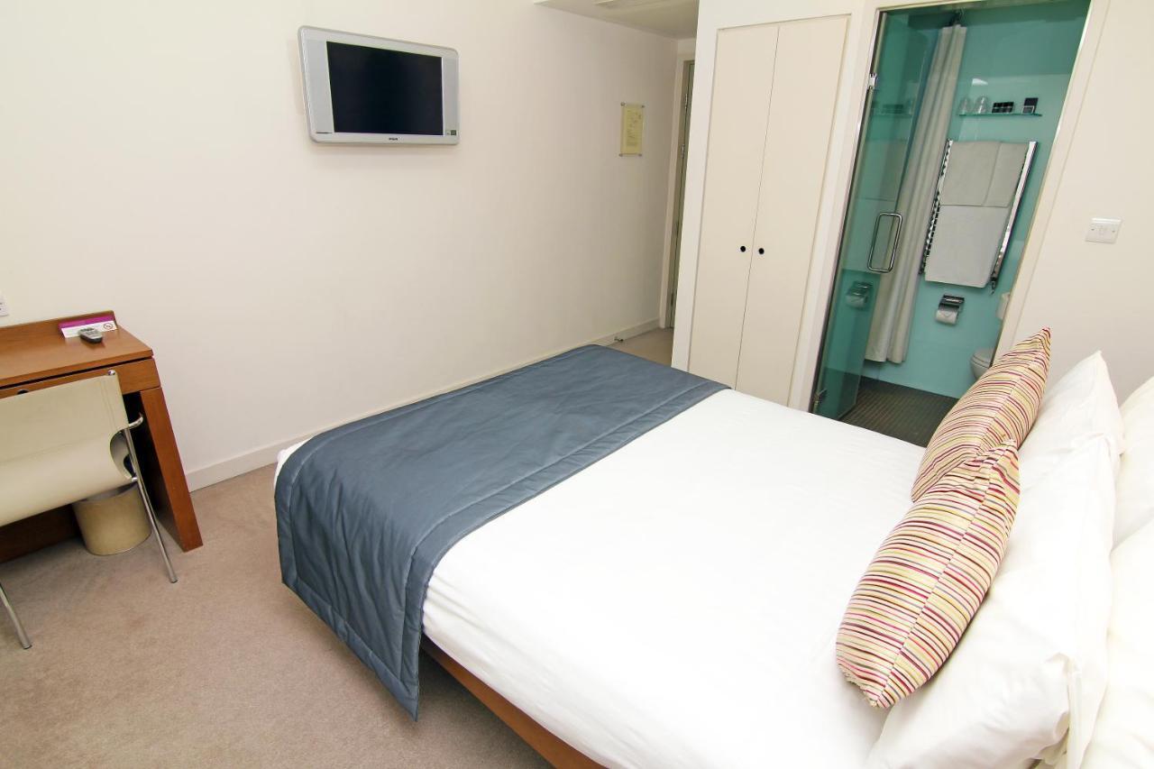 The Memoir Club Hotel London