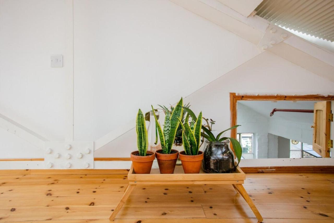 2 Bed Artisticdesigner Flat Near Broadway Market Appartement
