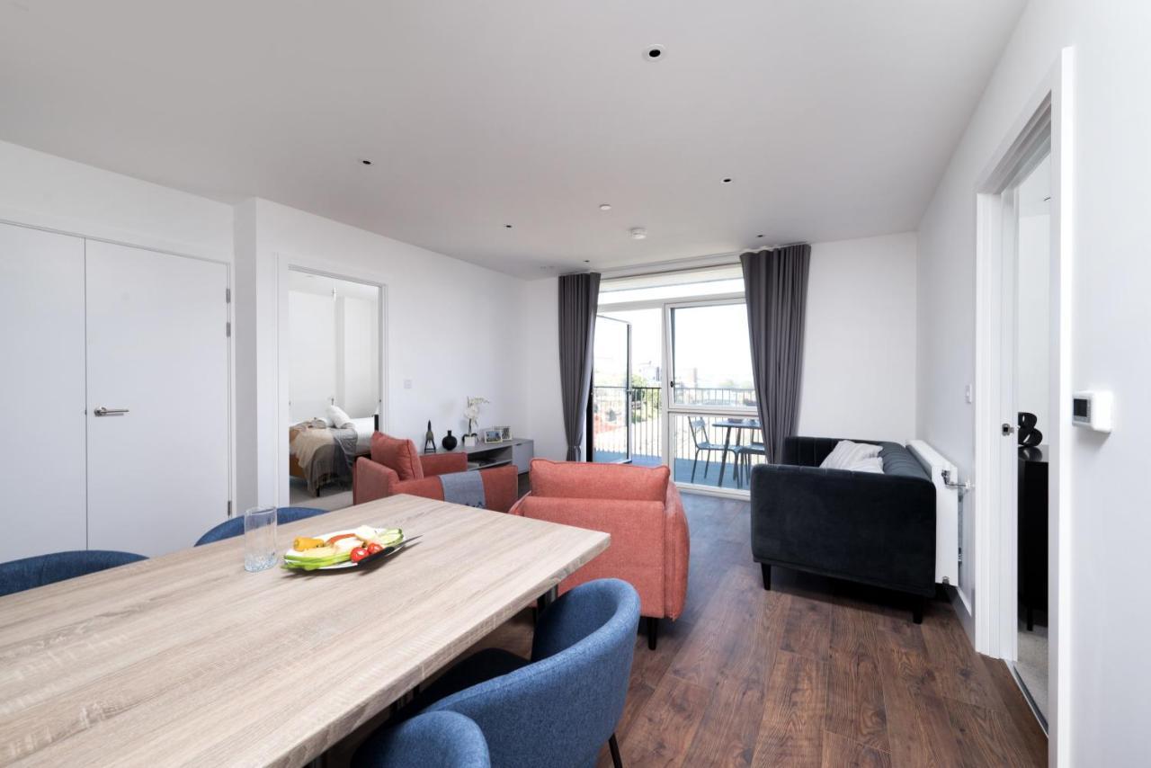 Stunning New Development In Barking Appartement *