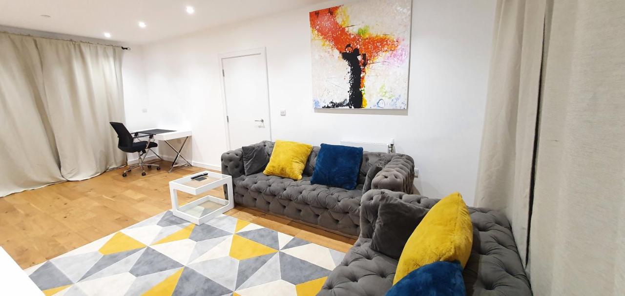 Garland Modern 3 Bedroom House Westfield - Stratford Appartamento