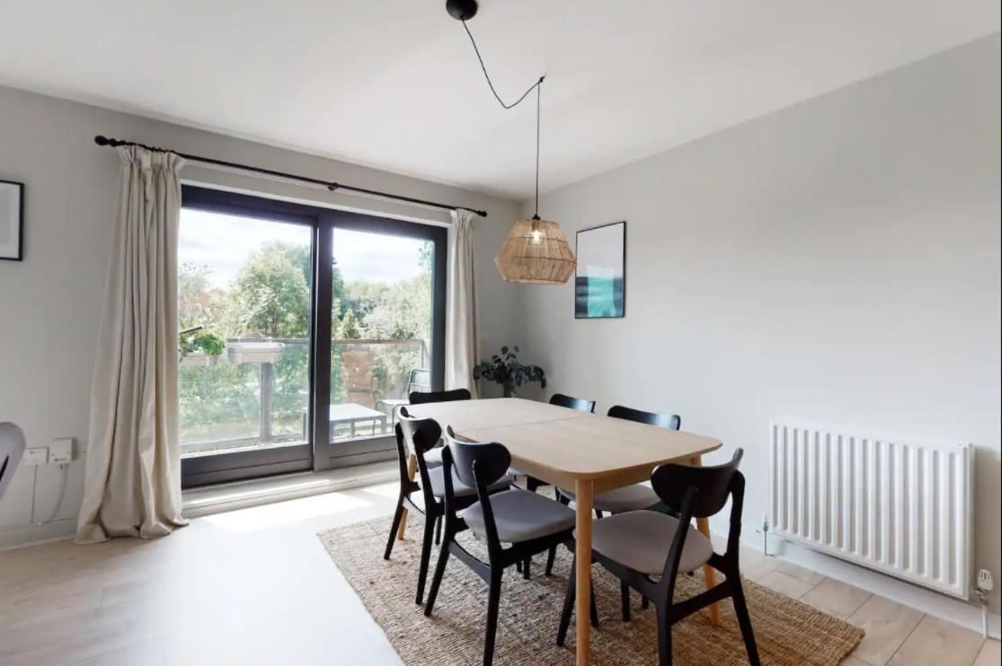 Modern 2 Bedroom Flat With Patio In Turnpike Lane Lägenhet *