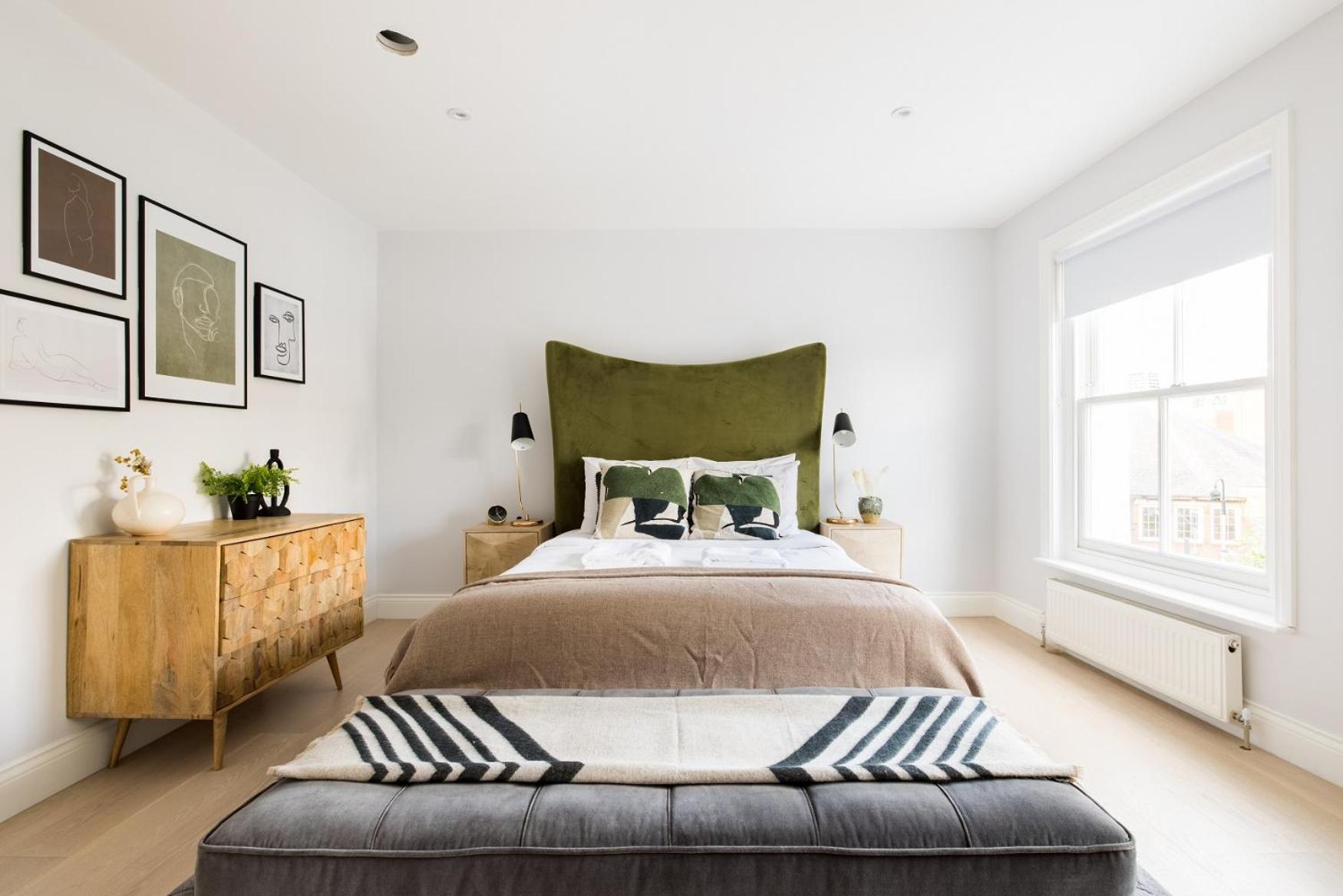 The Margravine Maisonette - Modern & Bright 2bdr Flat * London