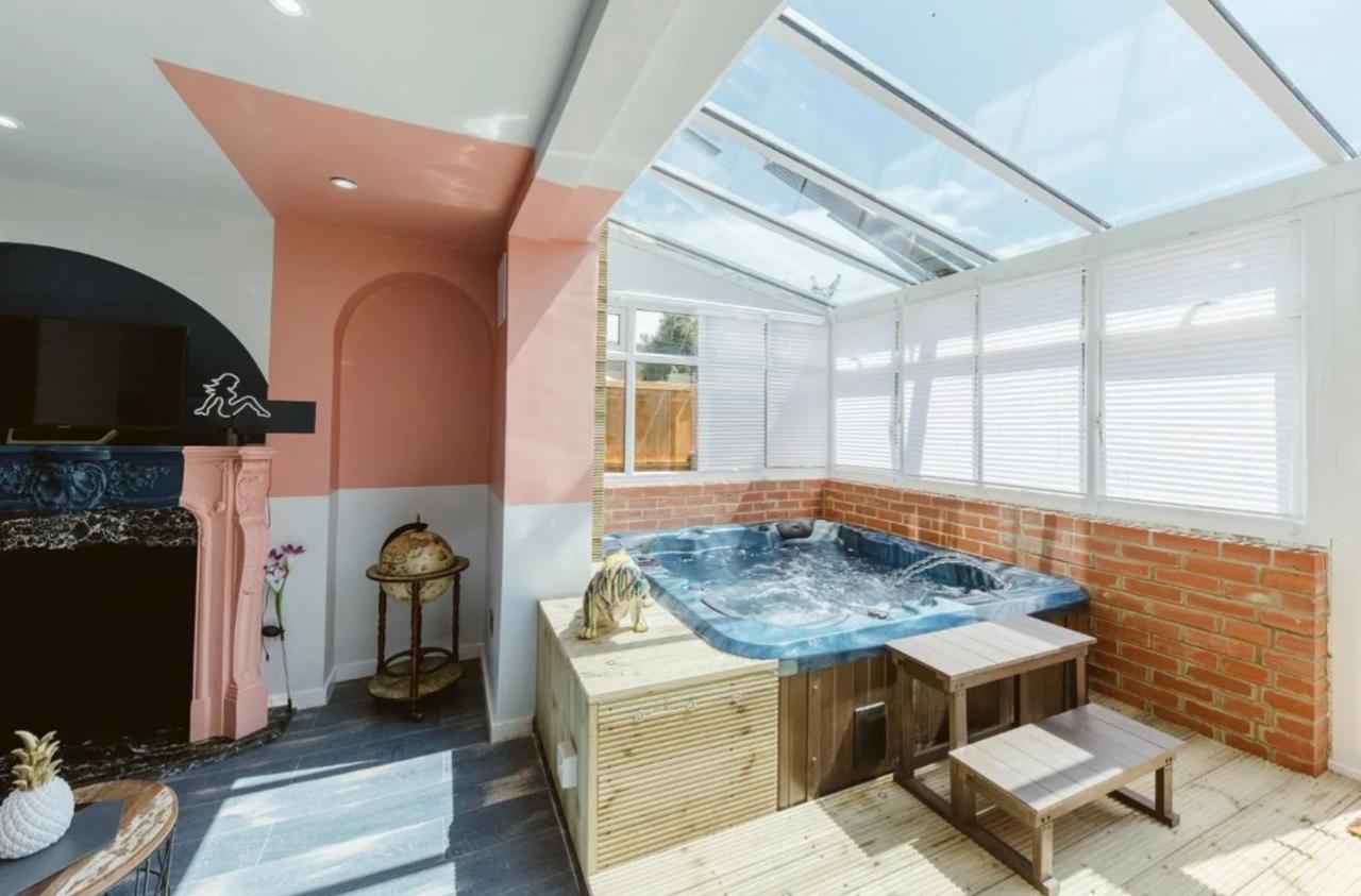 Semesterbostad Jacuzzi-Cinema-Tower Bridge *