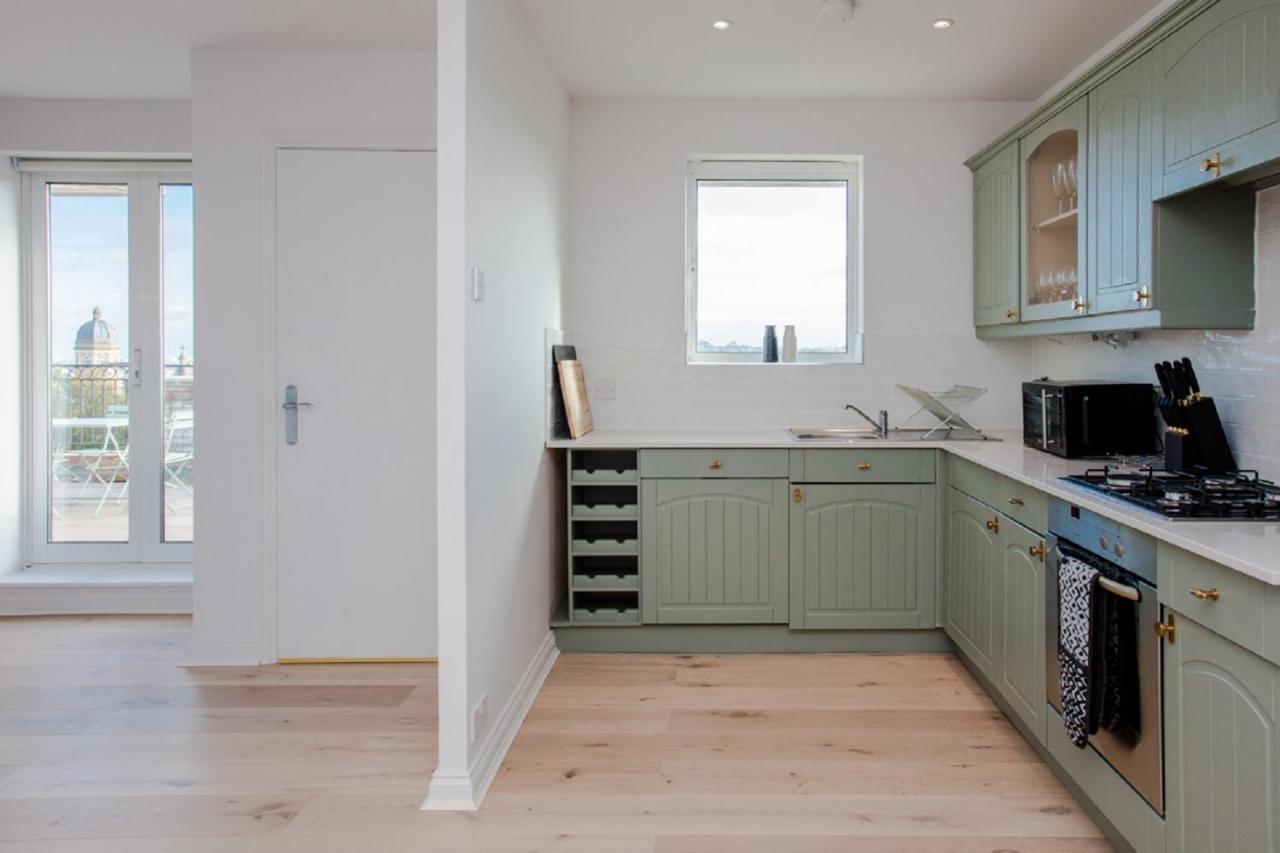 Lejlighed The Sparkford Gardens - Lovely 2bdr With Balcony London