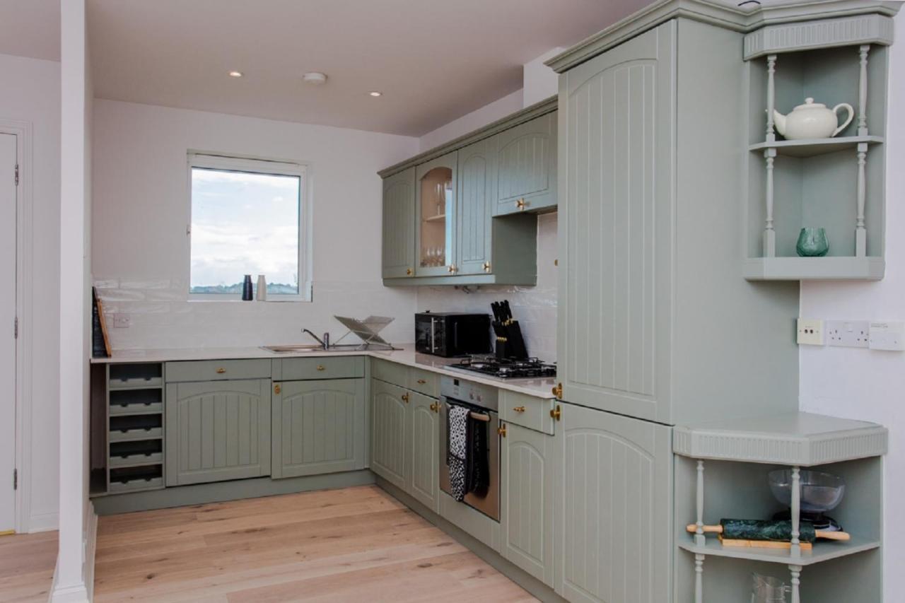 Lejlighed The Sparkford Gardens - Lovely 2bdr With Balcony *