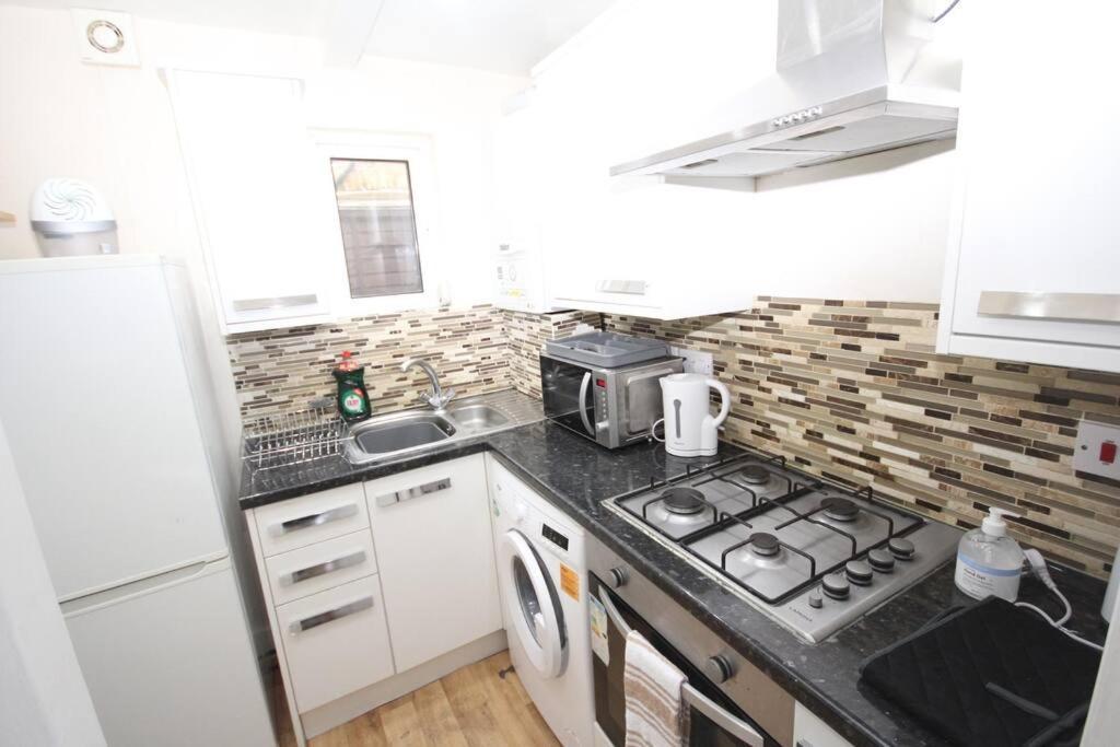 Apartment Willesden Lodge