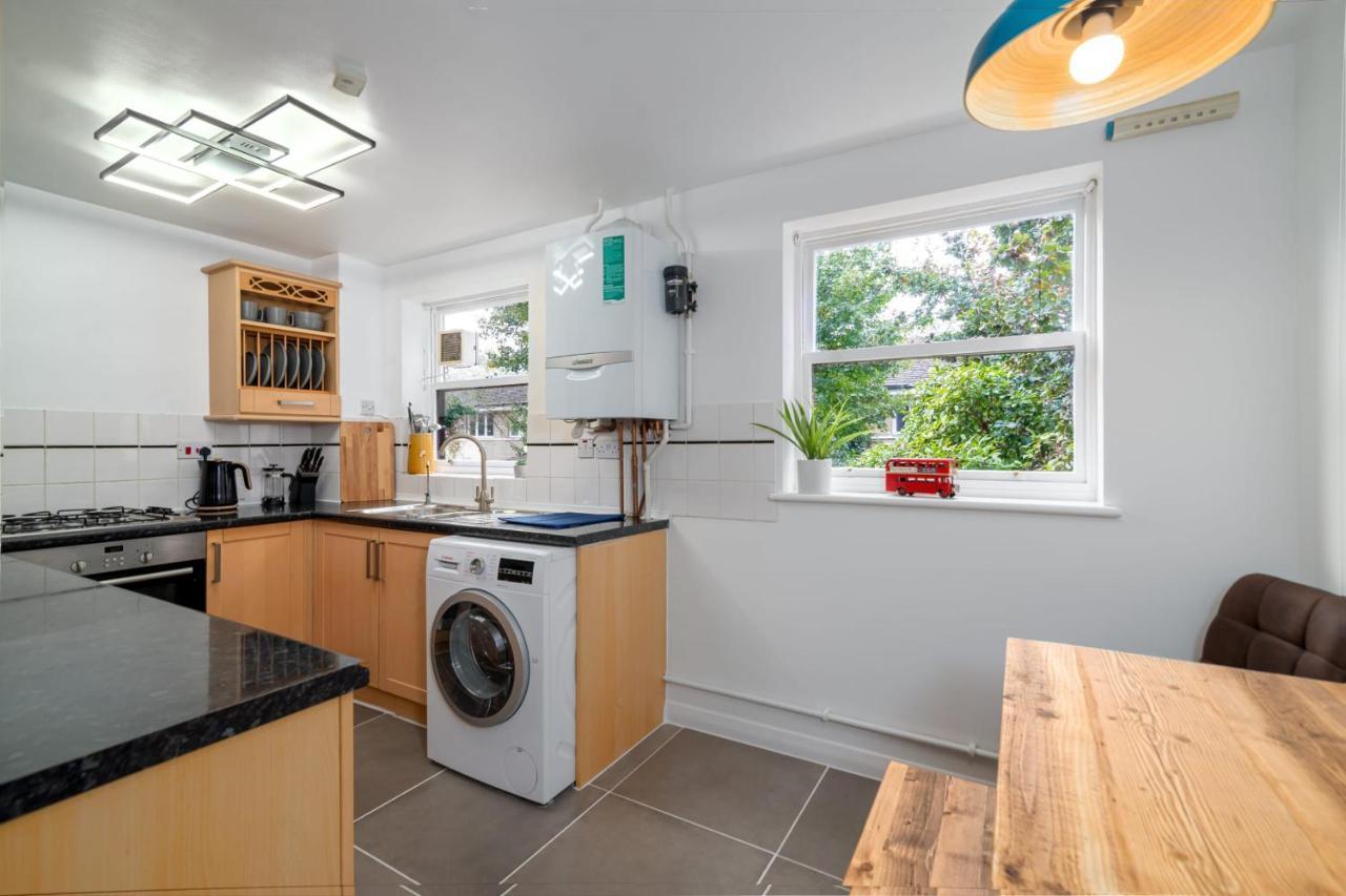 Beautiful 4 Bedroom Terrace House In Kings Casa vacanze *