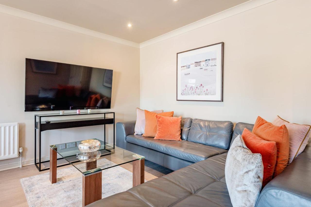 Lejlighed Stunning 3-bedroom In The Heart Of With Parking-hosted By Sweetstay