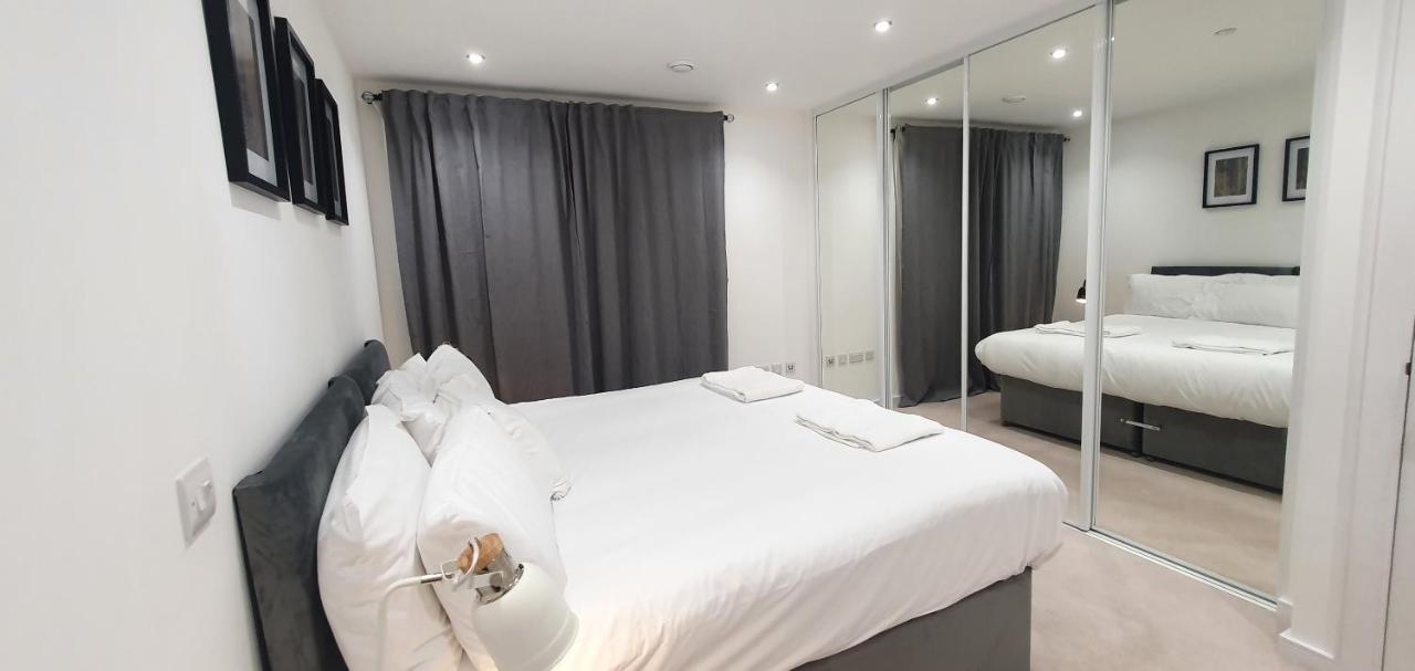 Appartamento Garland Modern 3 Bedroom House Westfield - Stratford Londra