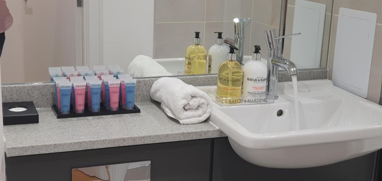 Garland Modern 3 Bedroom House Westfield - Stratford Appartamento