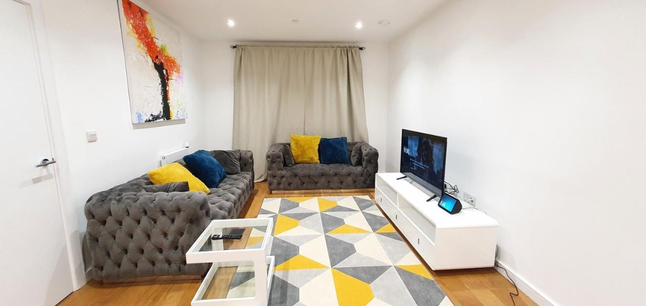 Appartamento Garland Modern 3 Bedroom House Westfield - Stratford Londra
