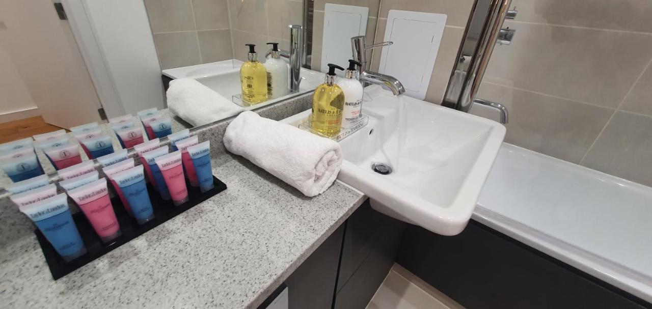 Appartamento Garland Modern 3 Bedroom House Westfield - Stratford *