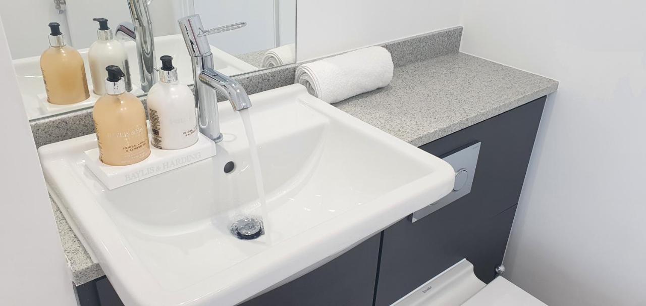 Appartamento Garland Modern 3 Bedroom House Westfield - Stratford *