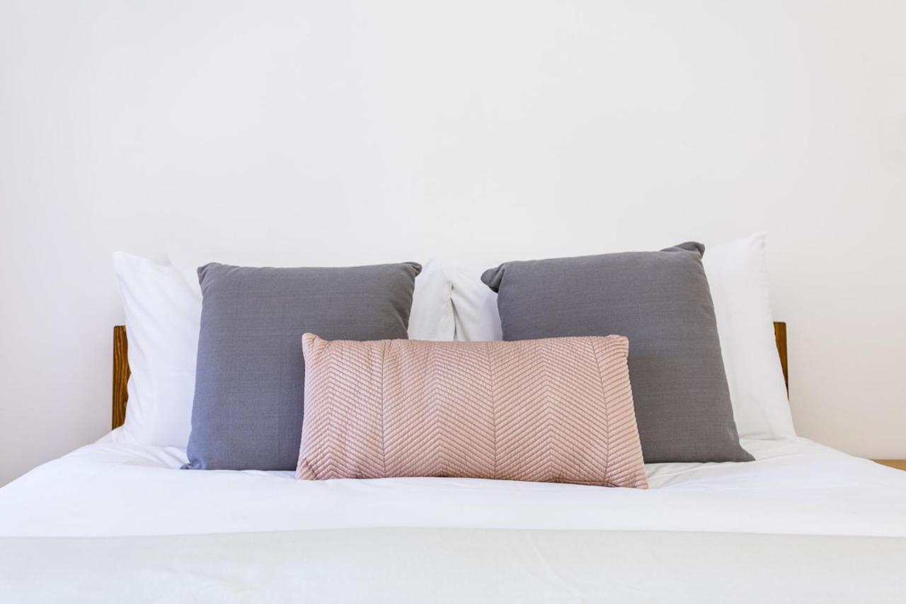 Bright & Comfortable Angel London