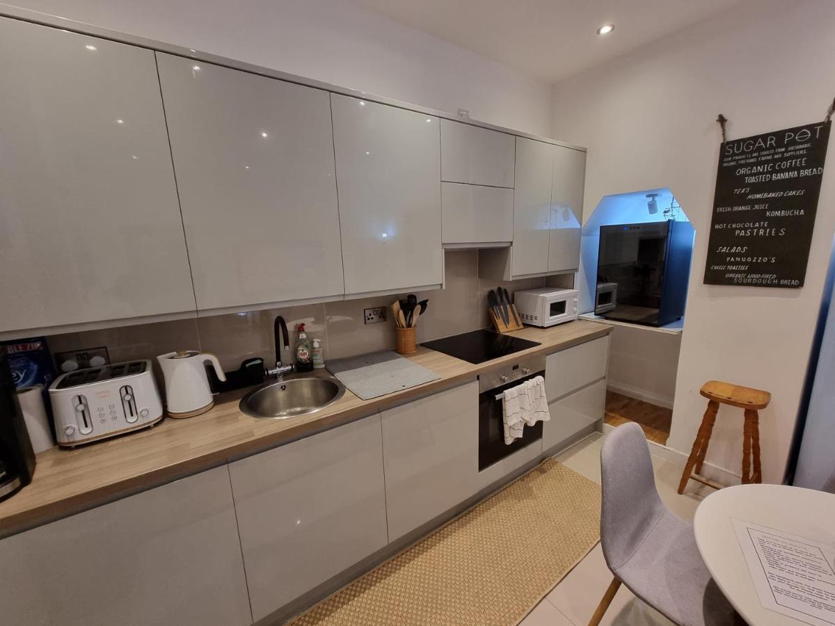Lägenhet Spacious & Central Park Ground Floor Flat London