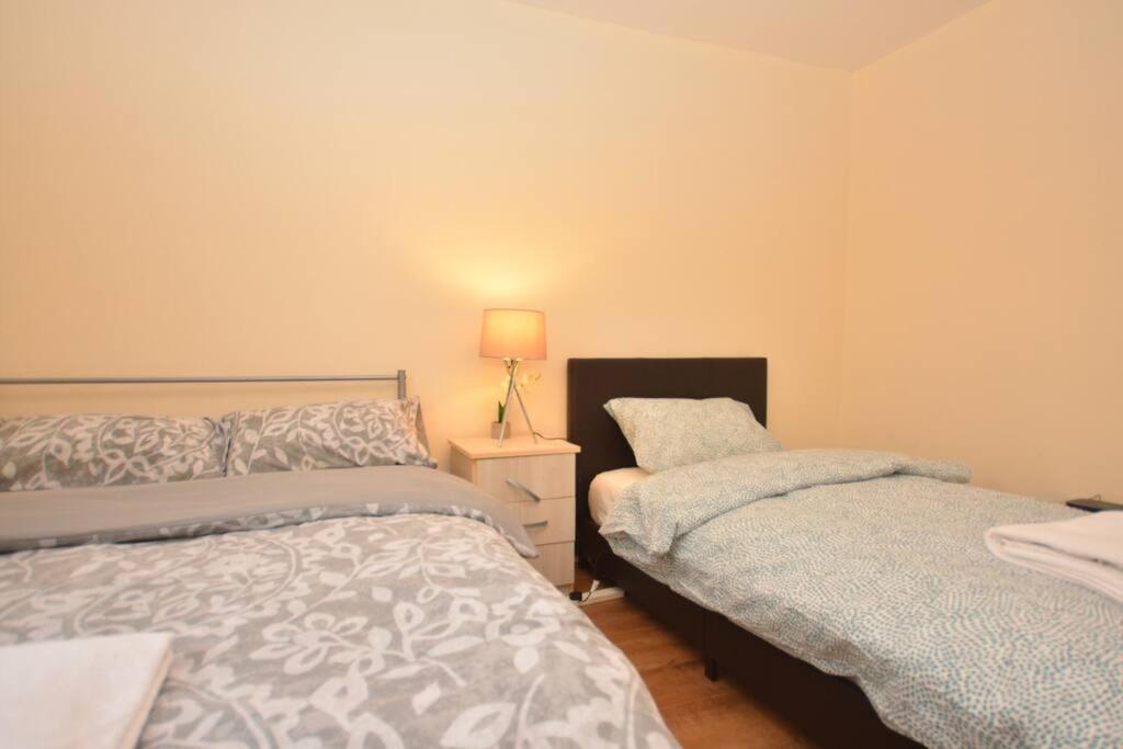 Apartment Spacious 2bedroom With Patio By Excel Centre London