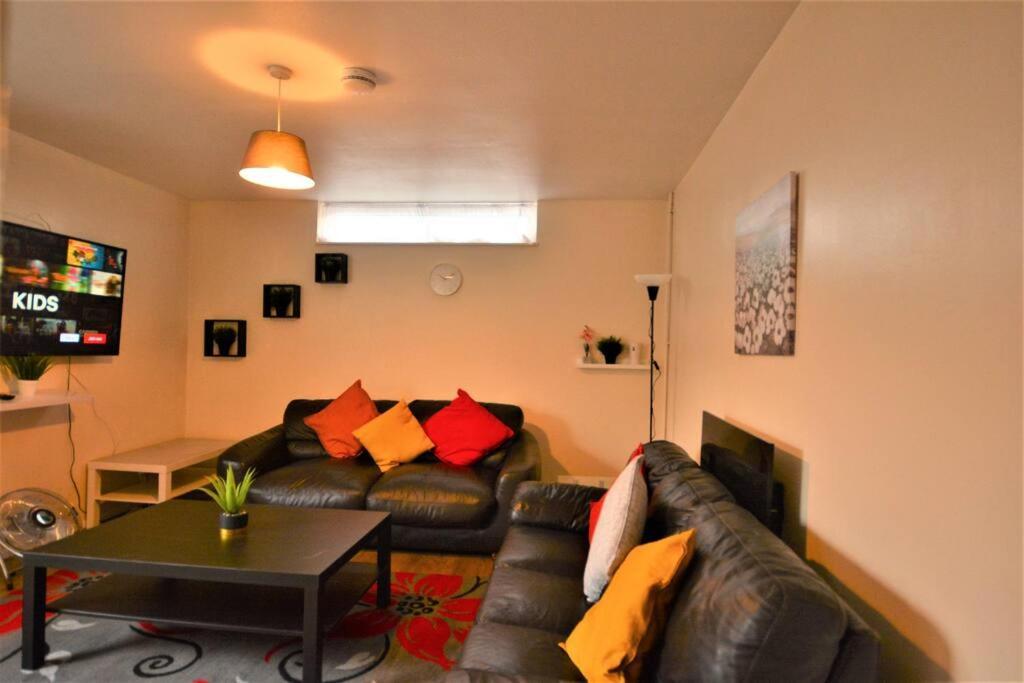 Spacious 2bedroom With Patio By Excel Centre London