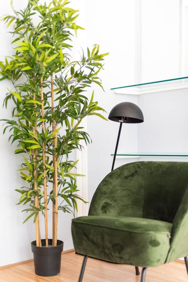Mayfair By Capital Apartment *