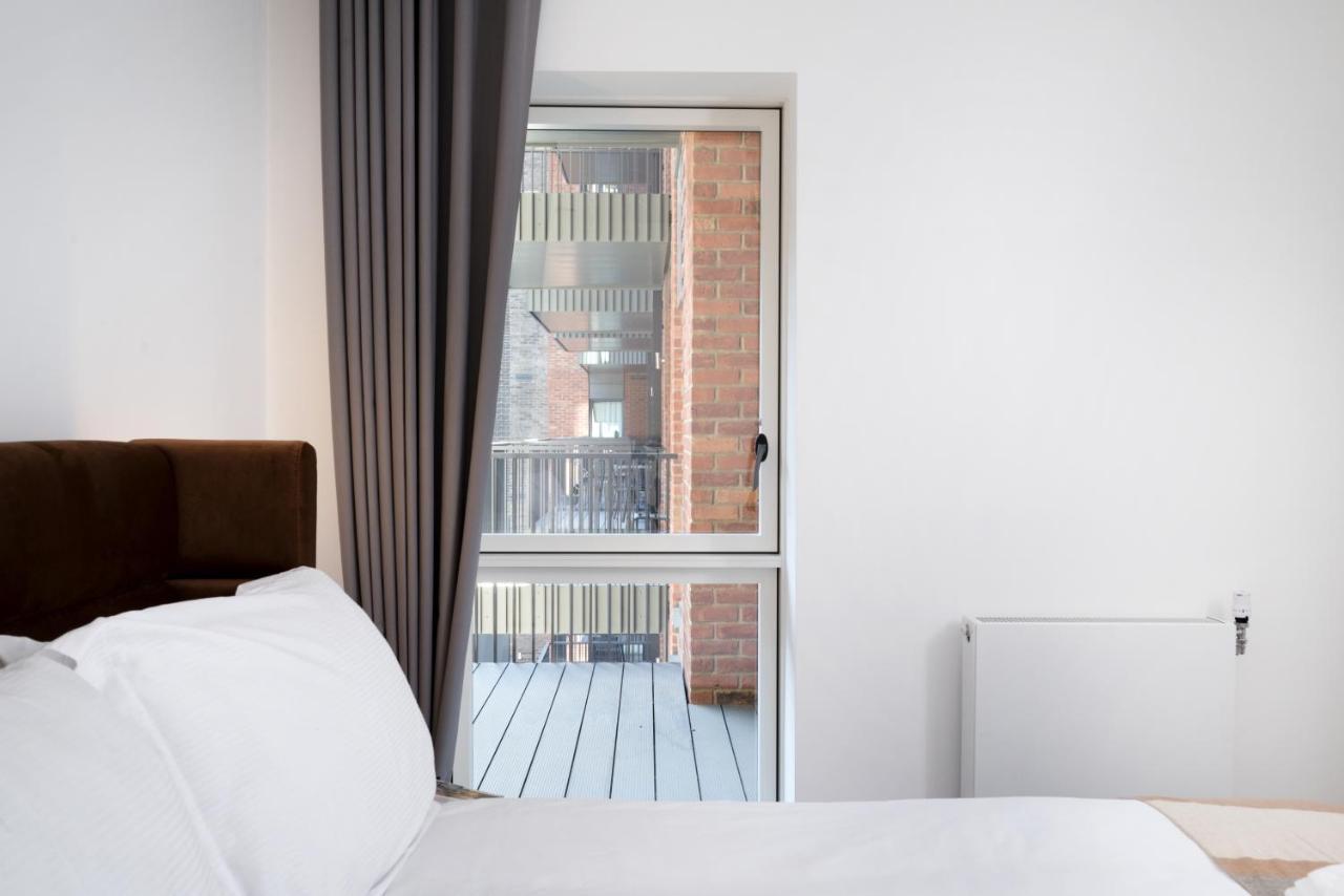Stunning New Development In Barking Appartement *