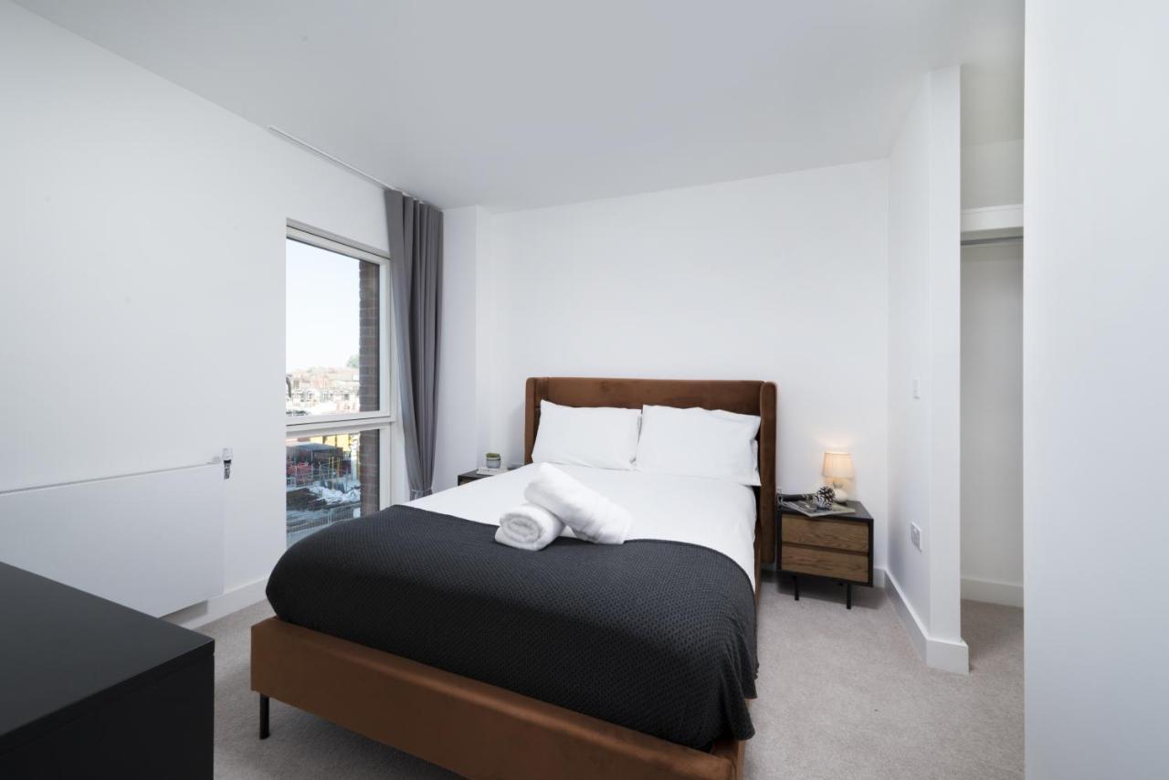 Stunning New Development In Barking Appartement *