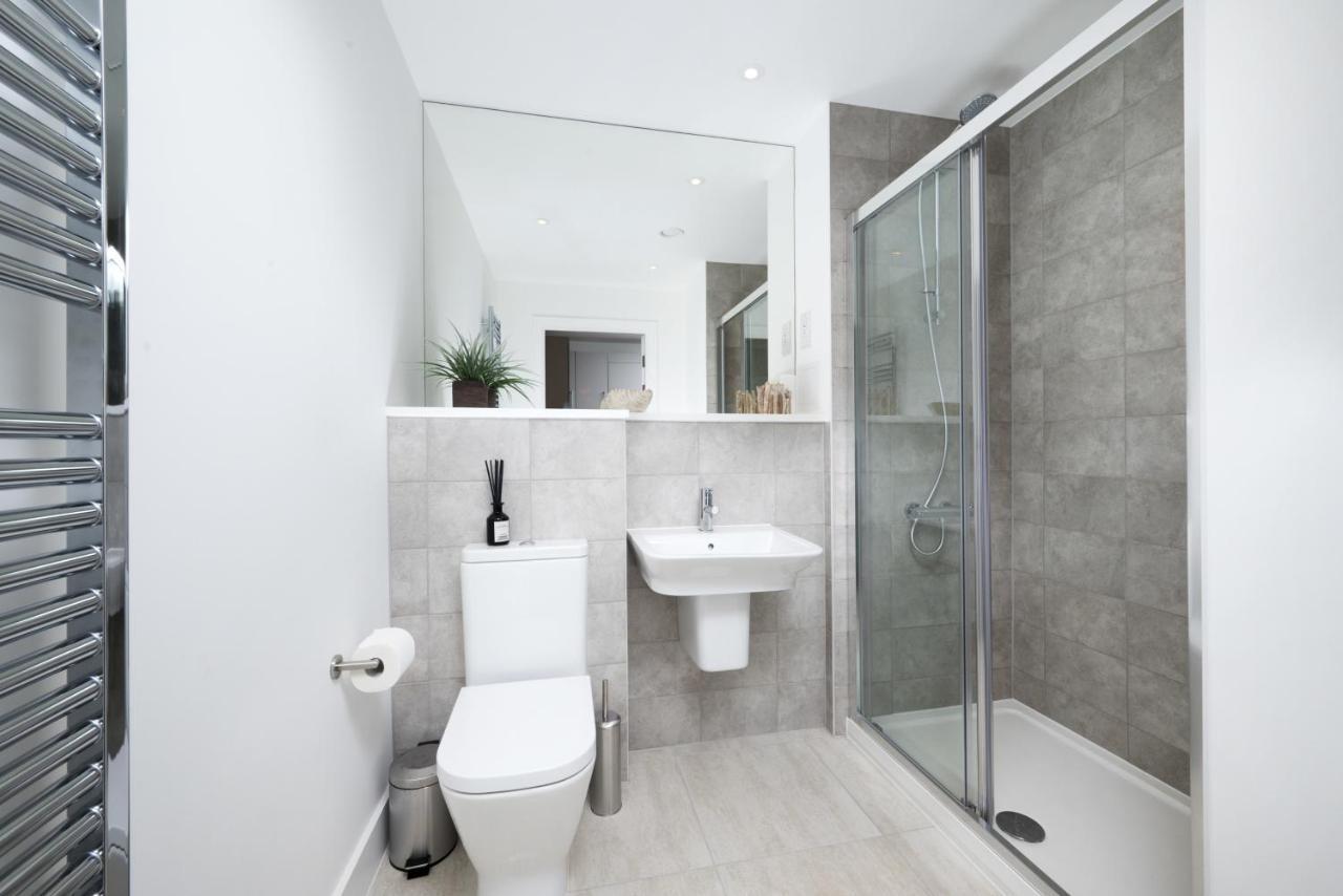 Stunning New Development In Barking Appartement *