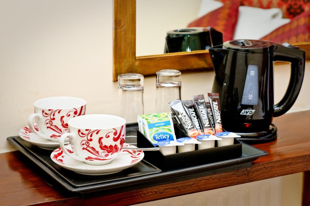 Hotel Avonmore London