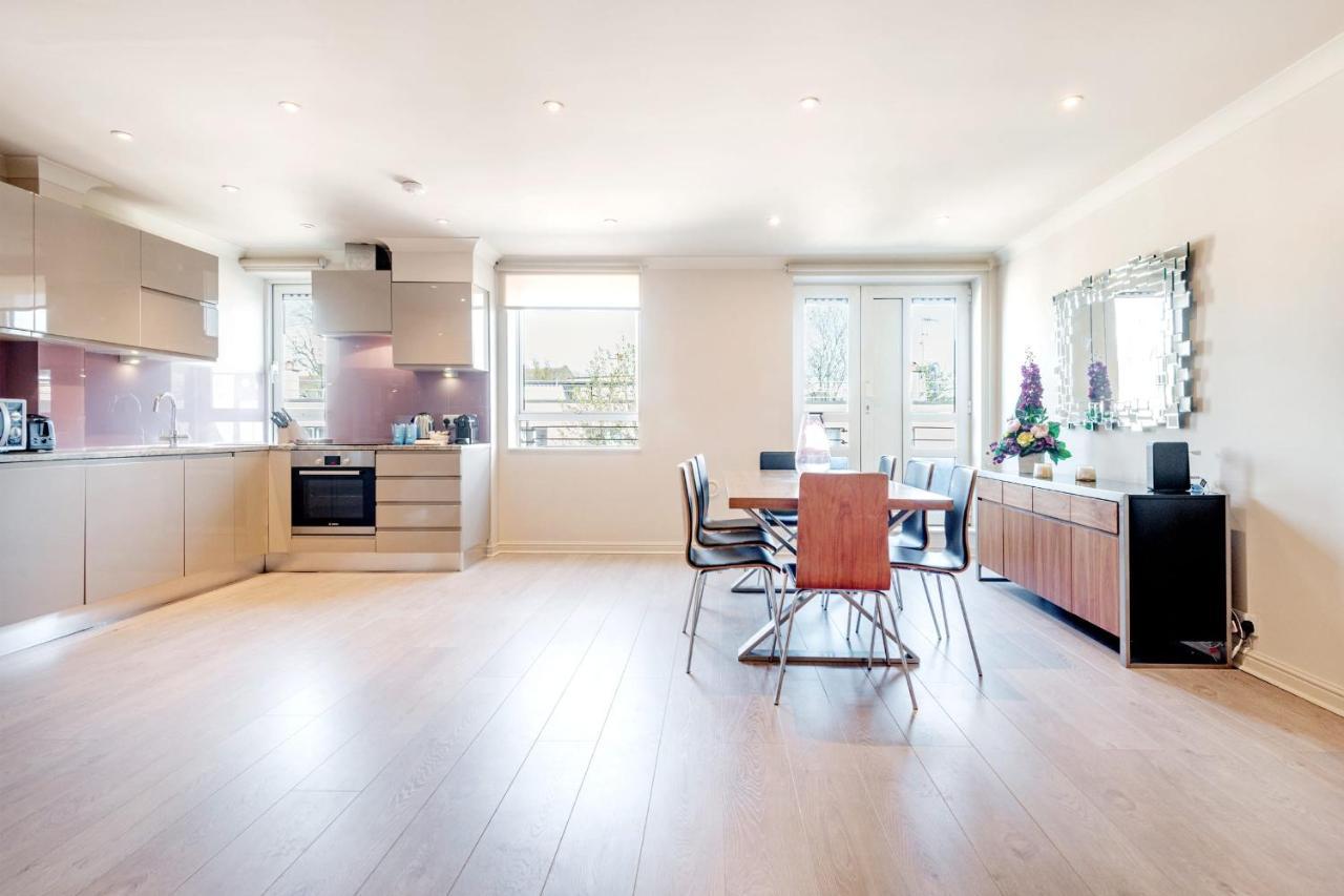 Lejlighed Stunning 3-bedroom In The Heart Of With Parking-hosted By Sweetstay London