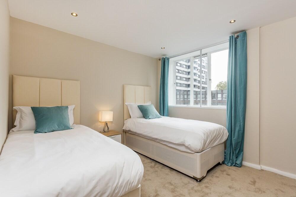 Crawford Suites Serviced Apartments