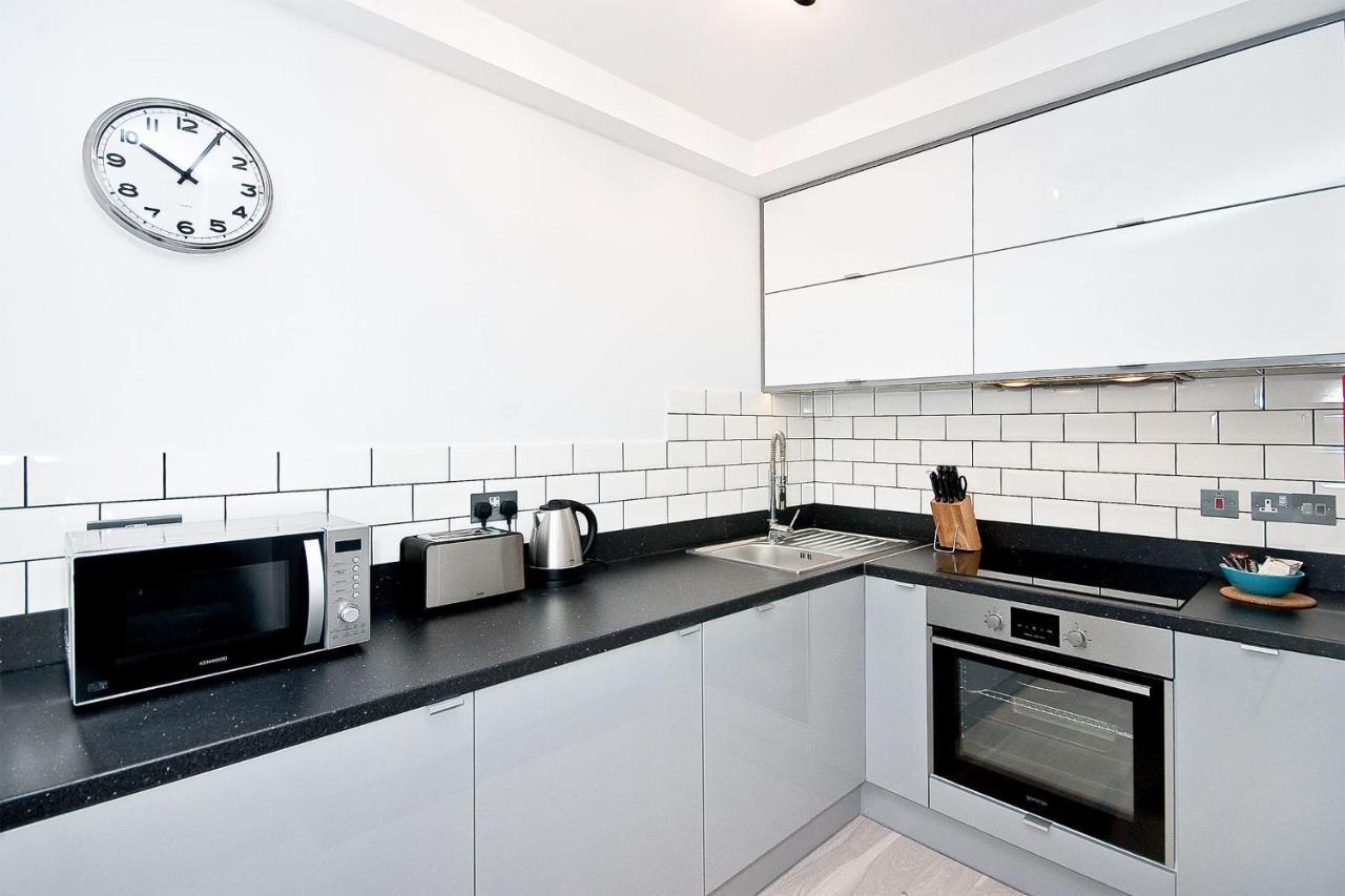 Heinze Flat 402 - One Bedroom Fourth Floor Flat By Living Holiday home London