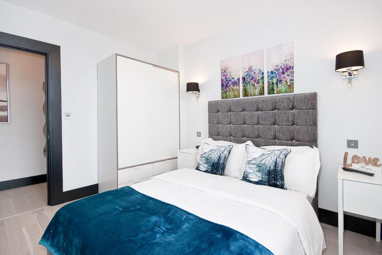 Heinze Flat 402 - One Bedroom Fourth Floor Flat By Living *