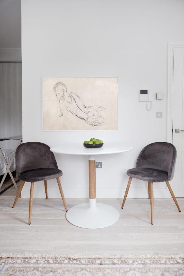 Vakantiehuis 4vh Virginia House, 31 Bloomsbury Way By Living