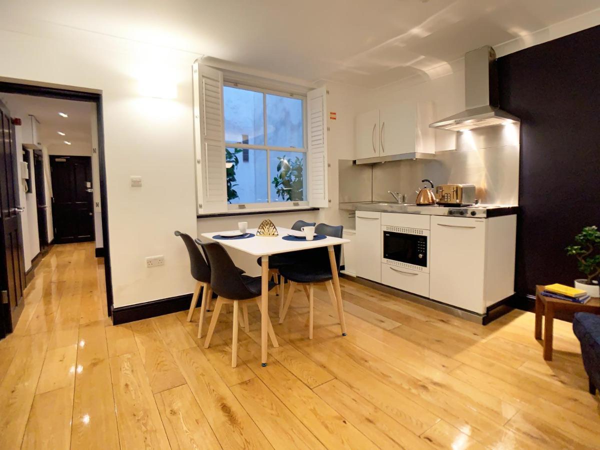 Thames Residences Hyde Park Apartment *
