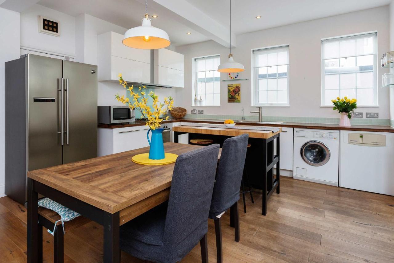 Vakantiehuis Veeve - Wimbledon Wildflower *