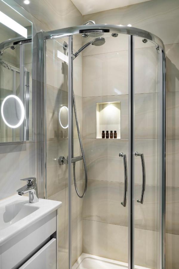 The Crescent Hyde Park 4* London