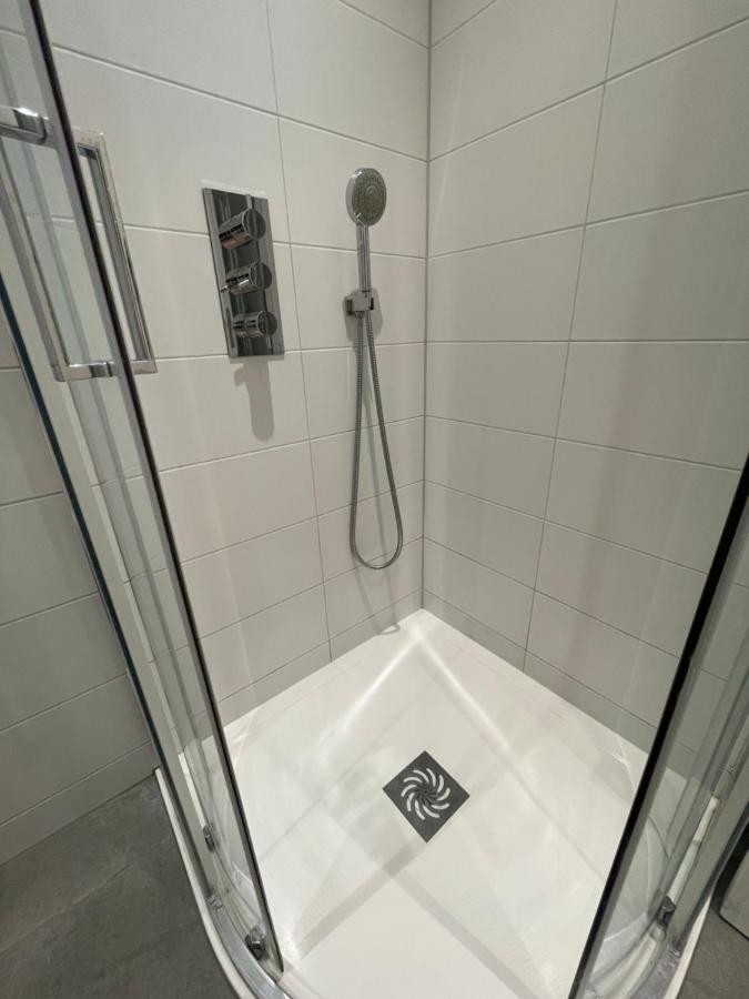 Chic 3 Bedroom Flat With Private Terrace In Holloway Near Finsbury Park * Londen