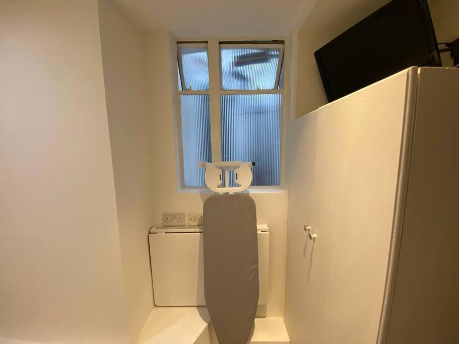 F2- Basement Fits 1 Near Paddington Leilighet *