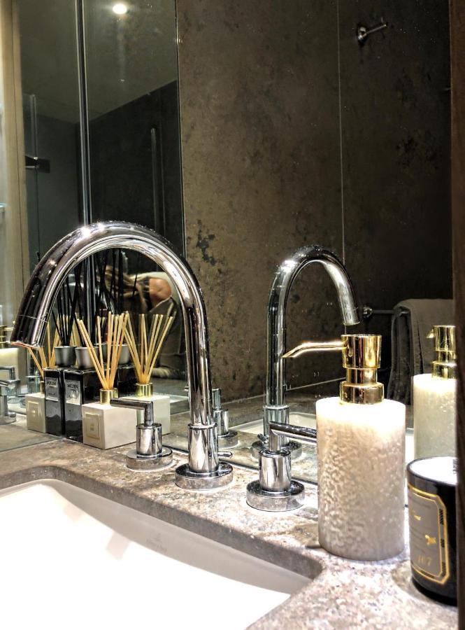 Luxury Chelsea Harbor Studio
