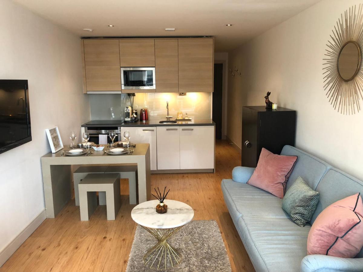 Luxury Chelsea Harbor Studio
