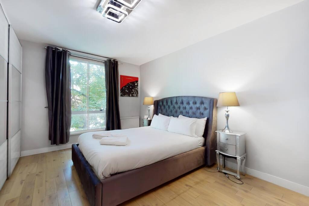 Apartment Superb 3 Bed Flat With Balcony In St John's Wood *