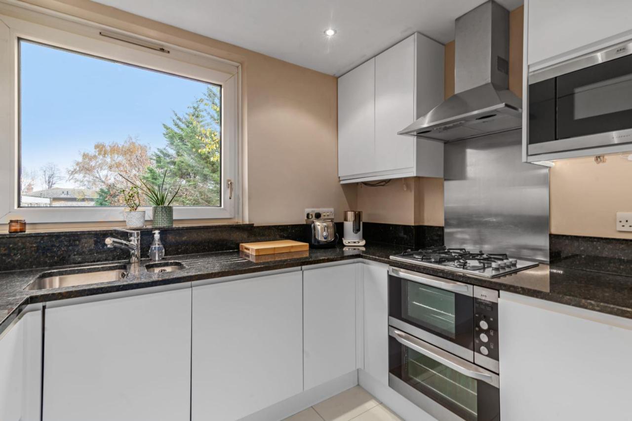 Guestready - Bright & Tranquil Putney Flat Sleeps Up To 3 *