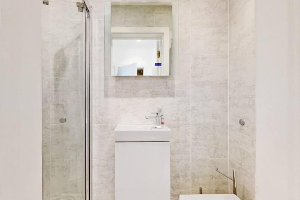Feriehus Stylish 2bed2bath Flat 4min From Tube Station