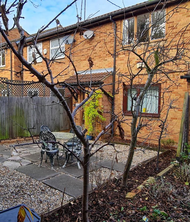Appartement Sw19 - Quiet Split-level 2-bedroom Maisonette With Garden *