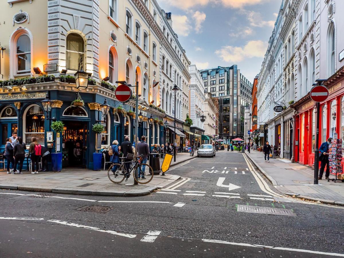 Pass The Keys - Holborn Close To Everything London