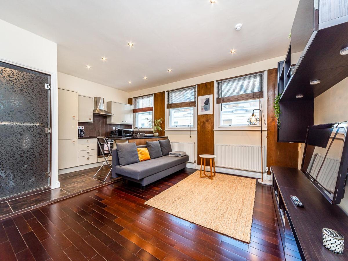 Pass The Keys - Holborn Close To Everything London