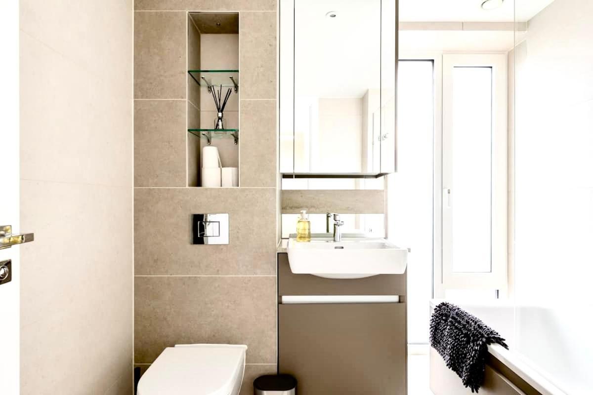 Lejlighed Executive Waterfront Split Penthouse London